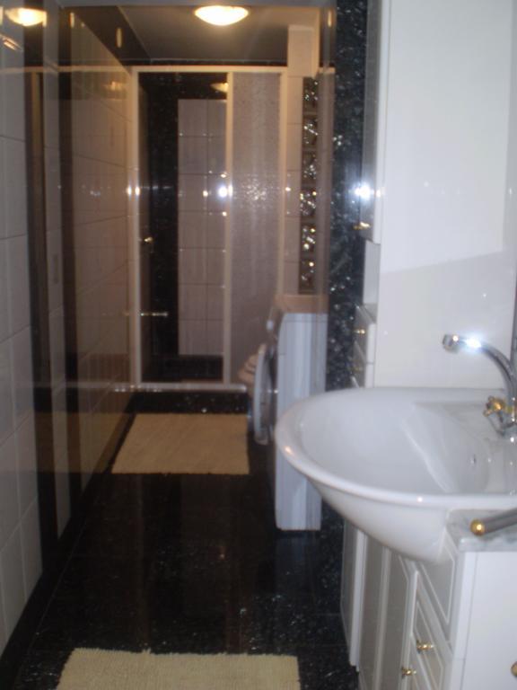 Apartments Barbara Senj  Bilik gambar
